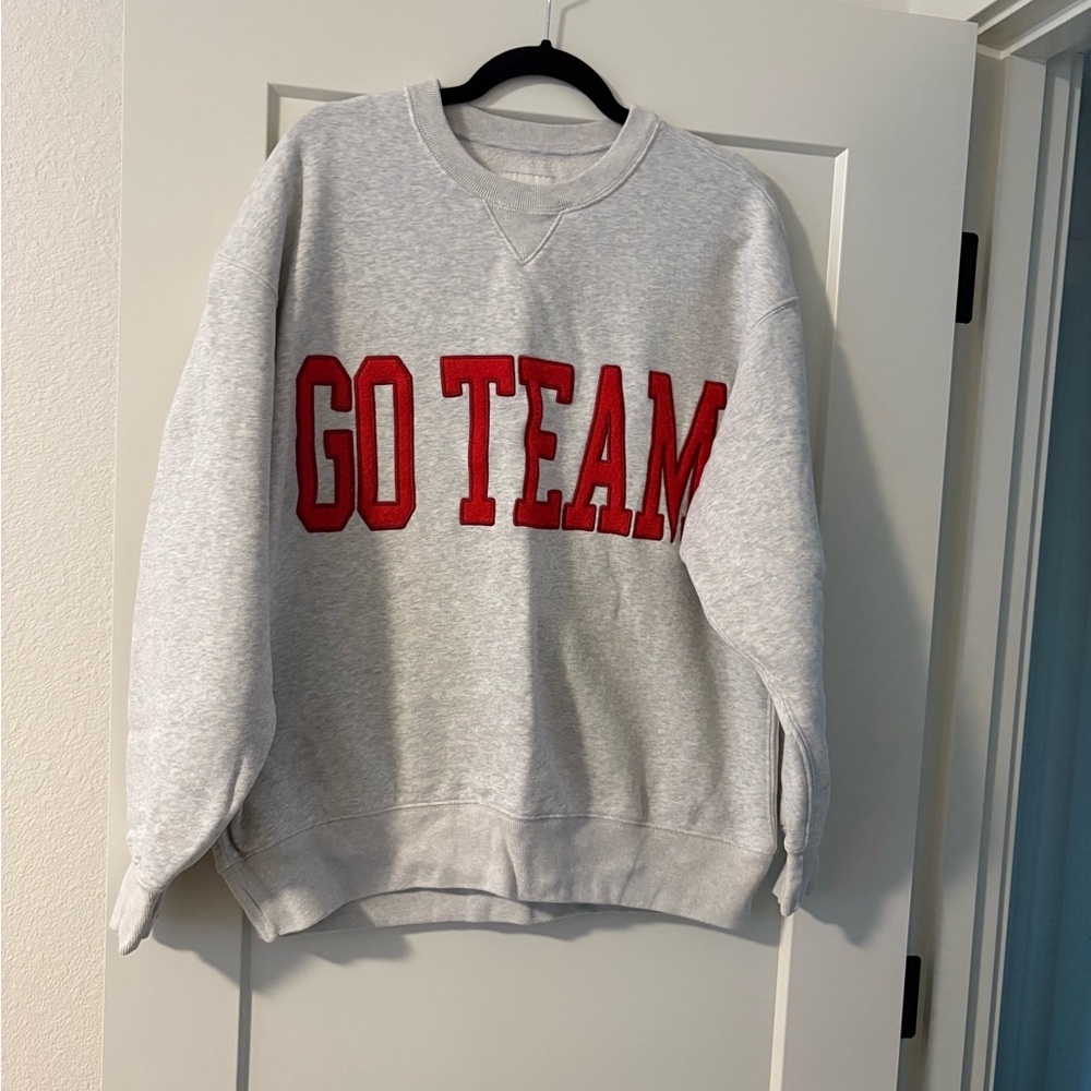 Abercrombie & Fitch Oversized Crewneck Sweatshirt, NEW NEVER WORN❤️